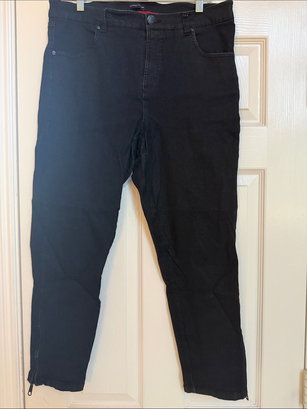 Universal Standard Black Jeans with Zipper at Ankle Sz 12